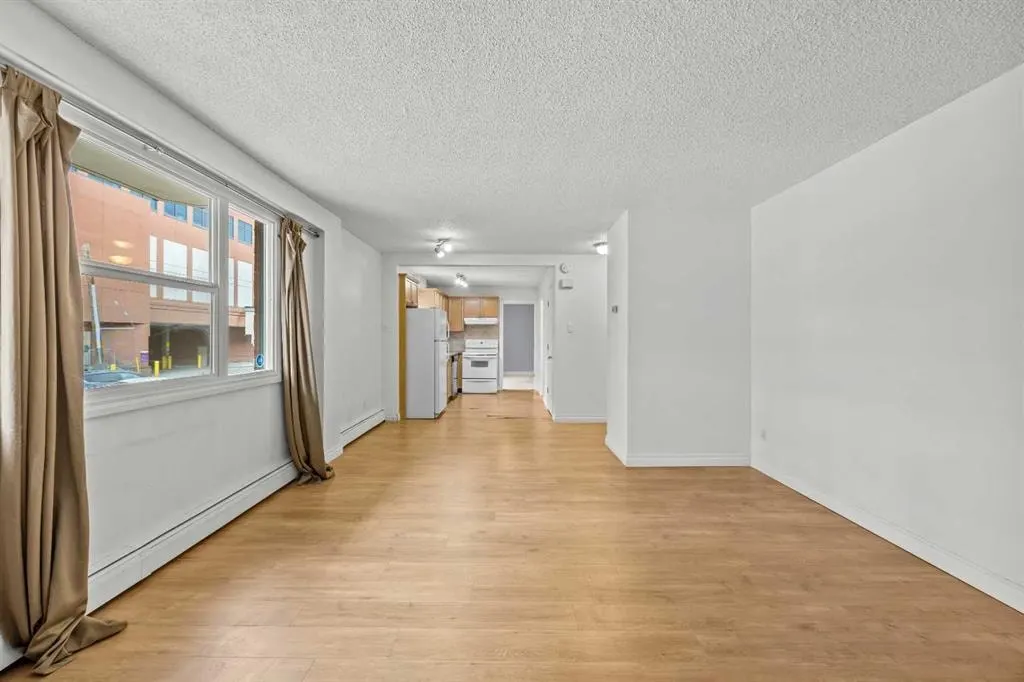 924 18 Avenue SW #203 — photo 3