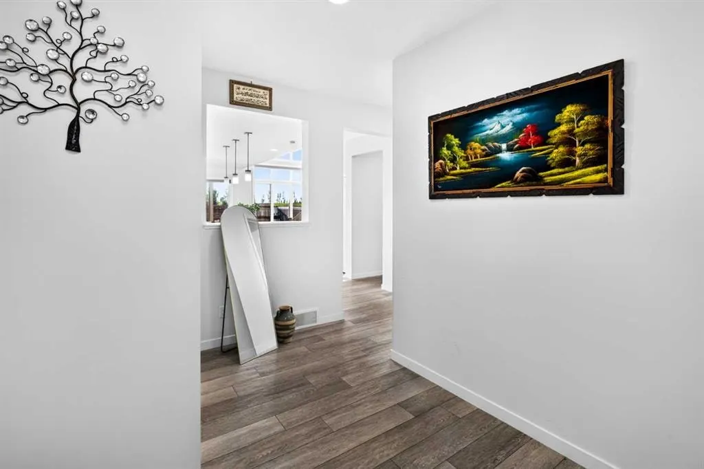 215 Mallard Grove SE — photo 3