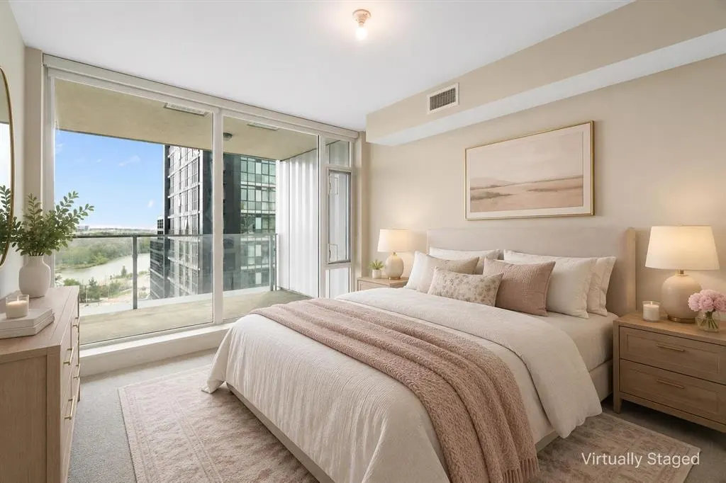 519 Riverfront Avenue SE #1004 — photo 3