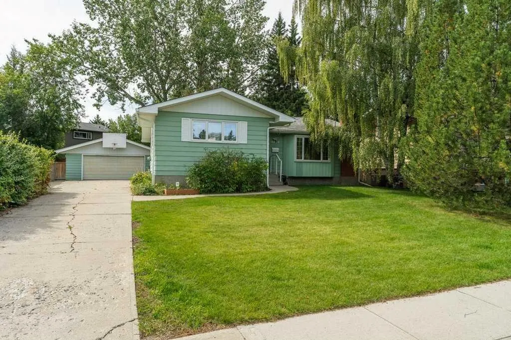 3239 Oakwood Drive SW — photo 2