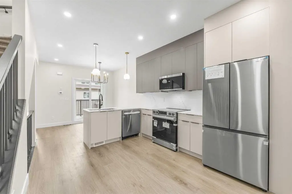 67 Panatella Square NW #301 — photo 3