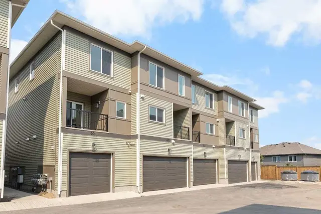 67 Panatella Square NW #301