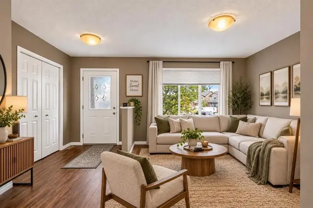 11 Saddlebrook Mews NE