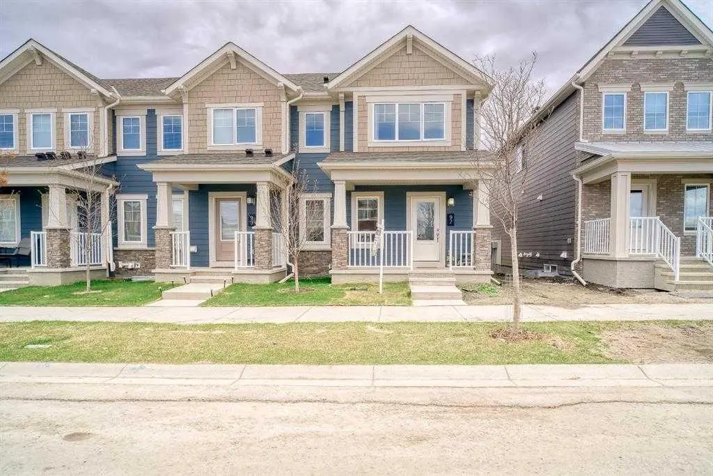 97 Yorkville Boulevard SW — photo 2