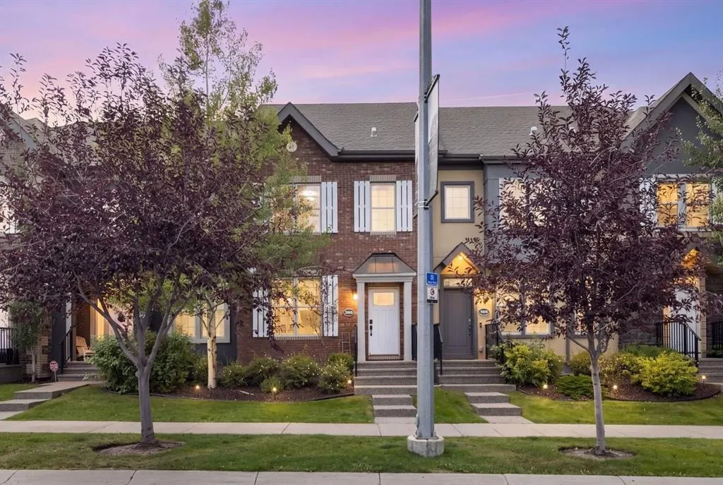 388 Quarry Park Boulevard SE — photo 2