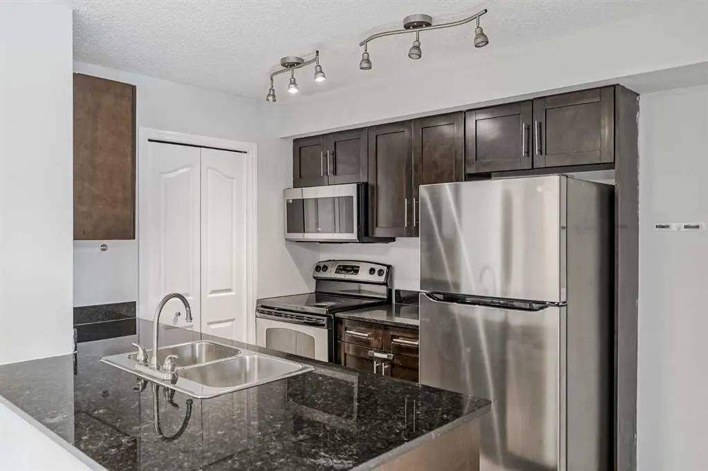 355 Taralake Way NE #208 — photo 3