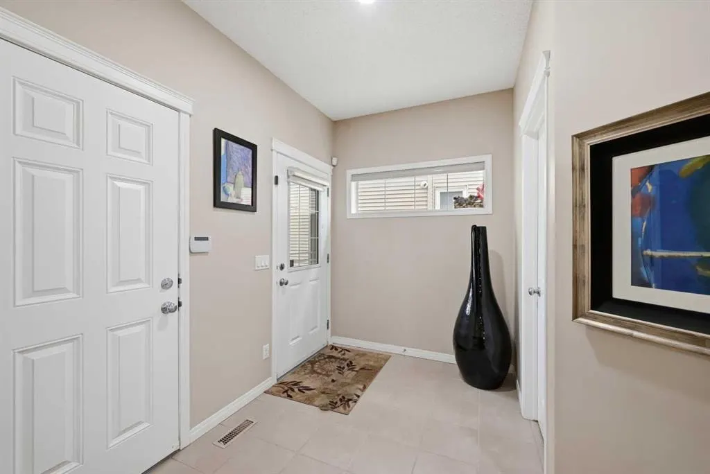 156 Skyview Shores Manor NE — photo 3