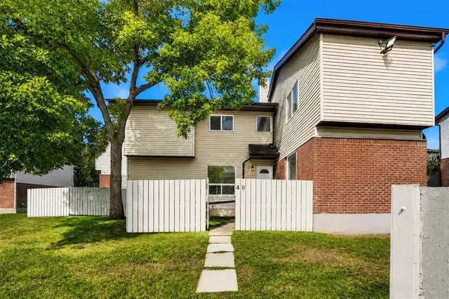 32 Whitnel Court NE #40