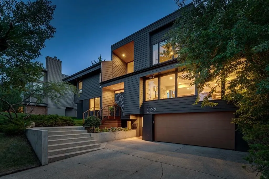 227 Pump Hill Rise SW — photo 2