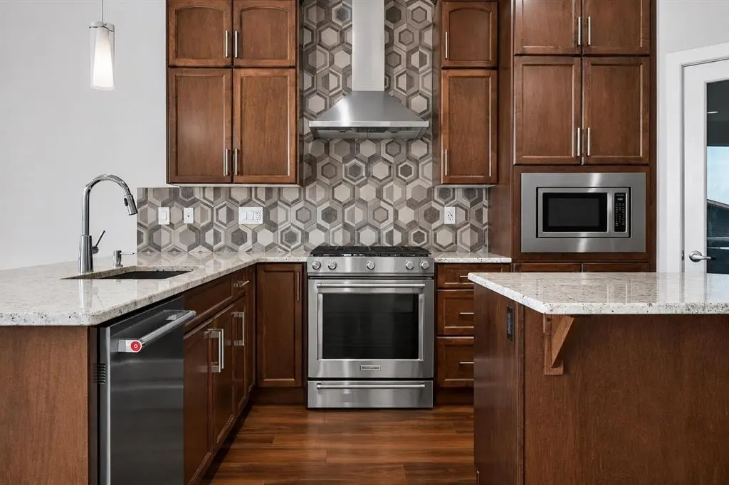 62 Evansfield Green NW — photo 3