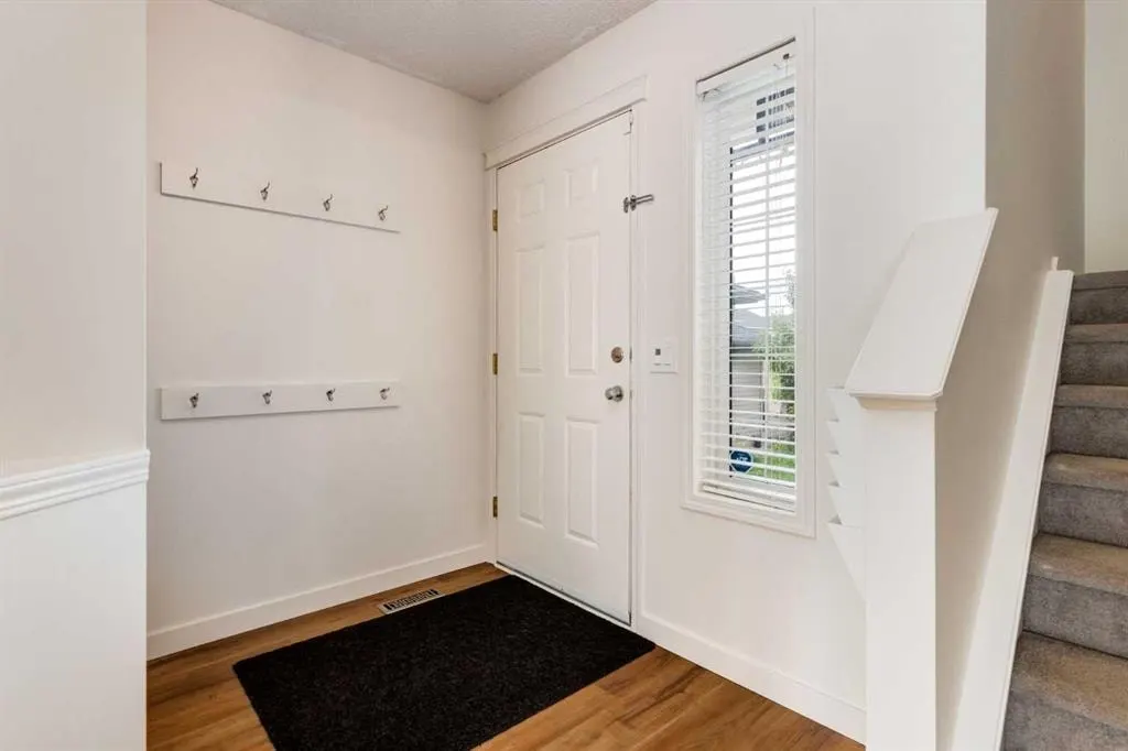 83 Valley Stream Circle NW — photo 2