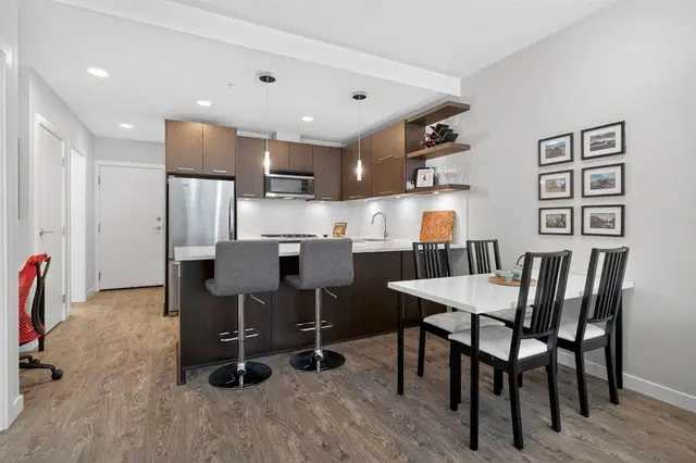 721 4 Street NE #135