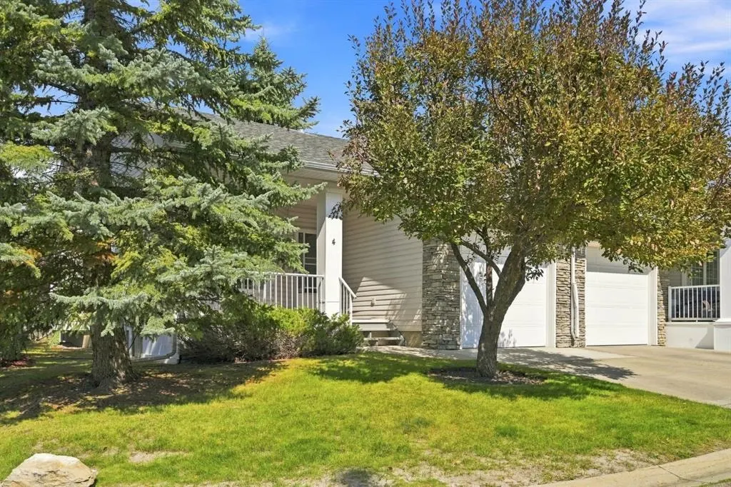 4 Douglasview Park SE — photo 2
