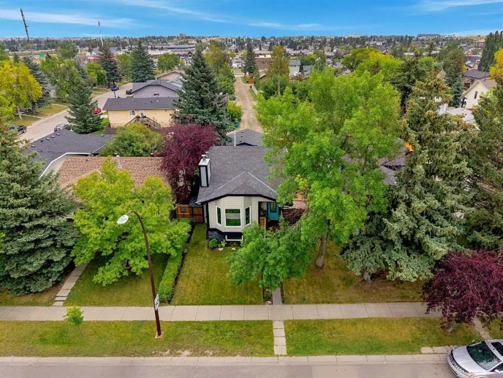 972 Riverbend Drive SE — photo 3