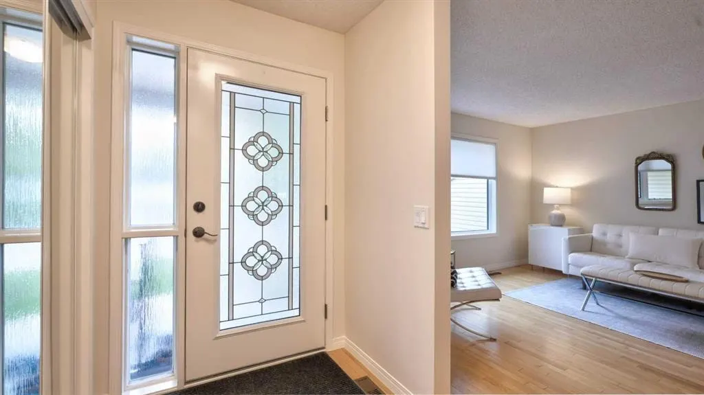 40 Vandoos Villas NW — photo 3