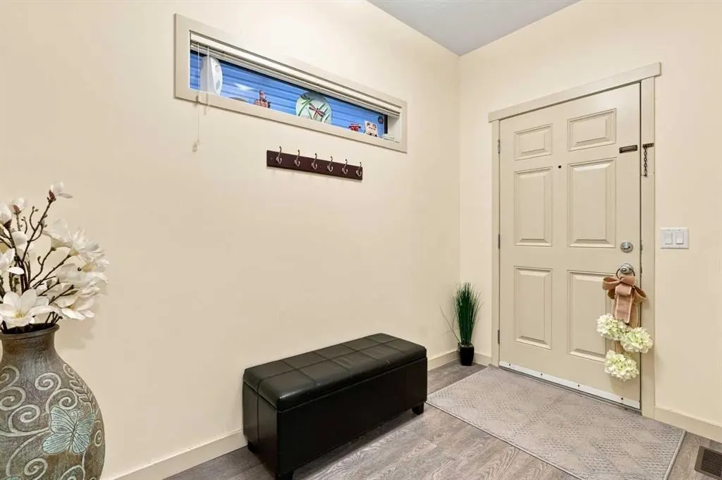 279 Copperpond Circle SE — photo 3