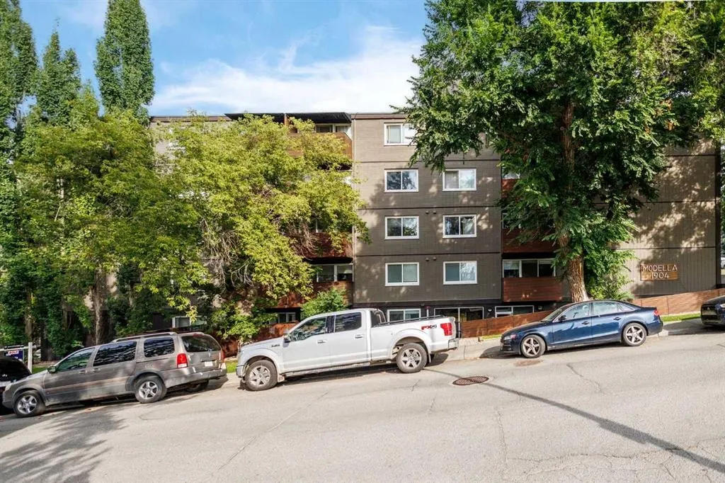 1904 10 Street SW #406 — photo 2