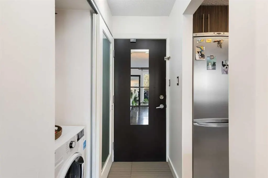 1904 10 Street SW #406 — photo 3