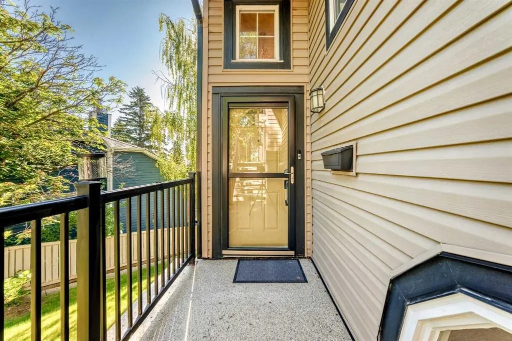448 Strathcona Drive SW #25 — photo 2