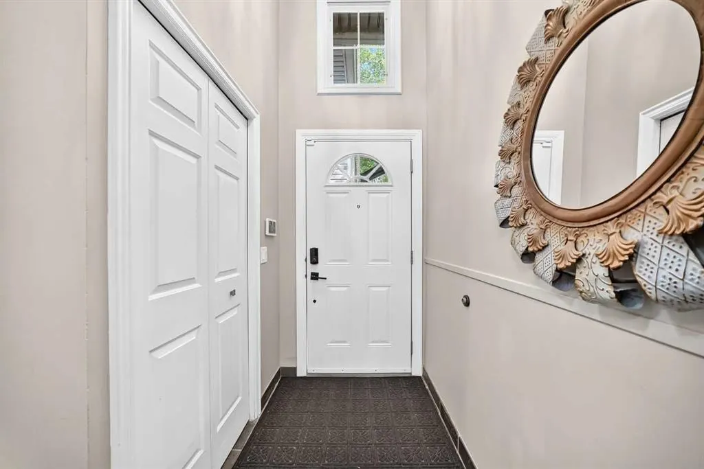 448 Strathcona Drive SW #25 — photo 3