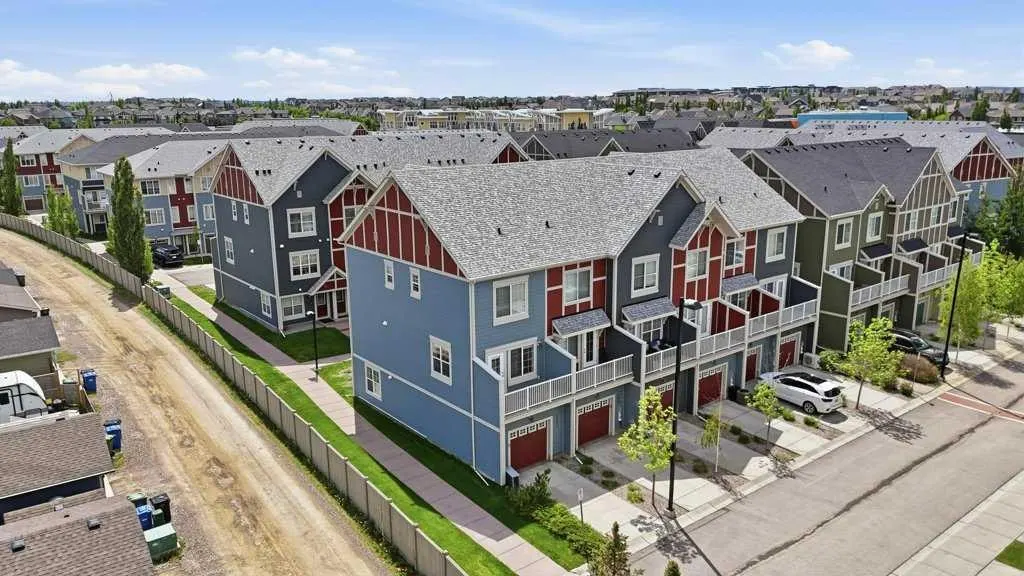 123 Marquis Lane SE — photo 3