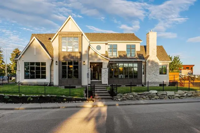 2920 Toronto Crescent NW, Calgary