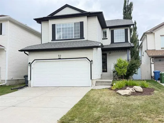 52 Citadel Meadow Court NW