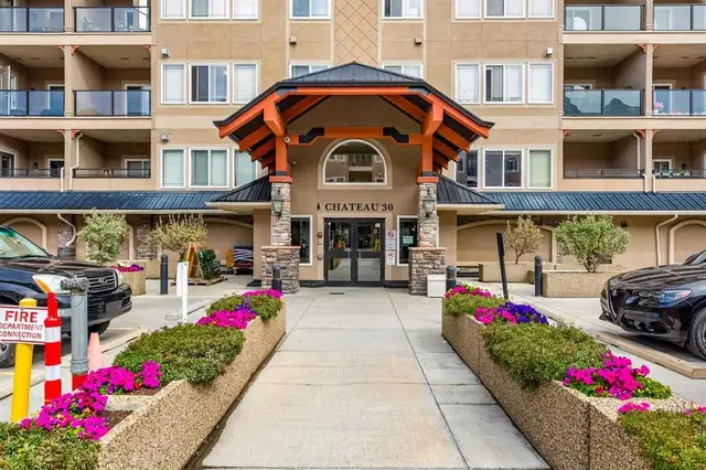 30 Discovery Ridge Close SW #305