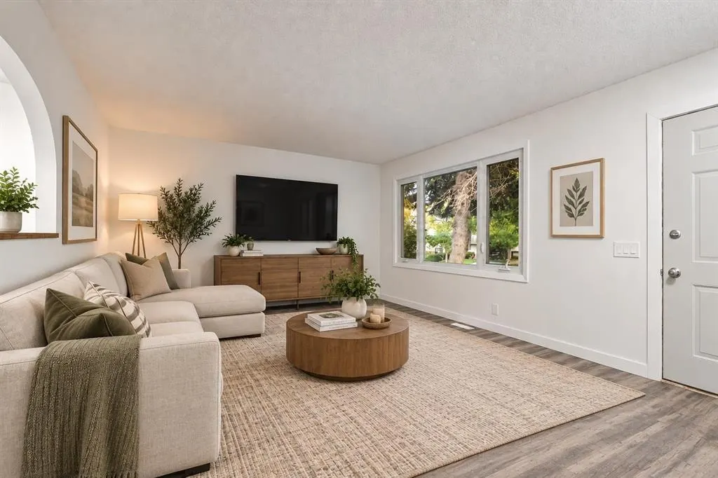 1152 Ranchlands Boulevard NW — photo 3