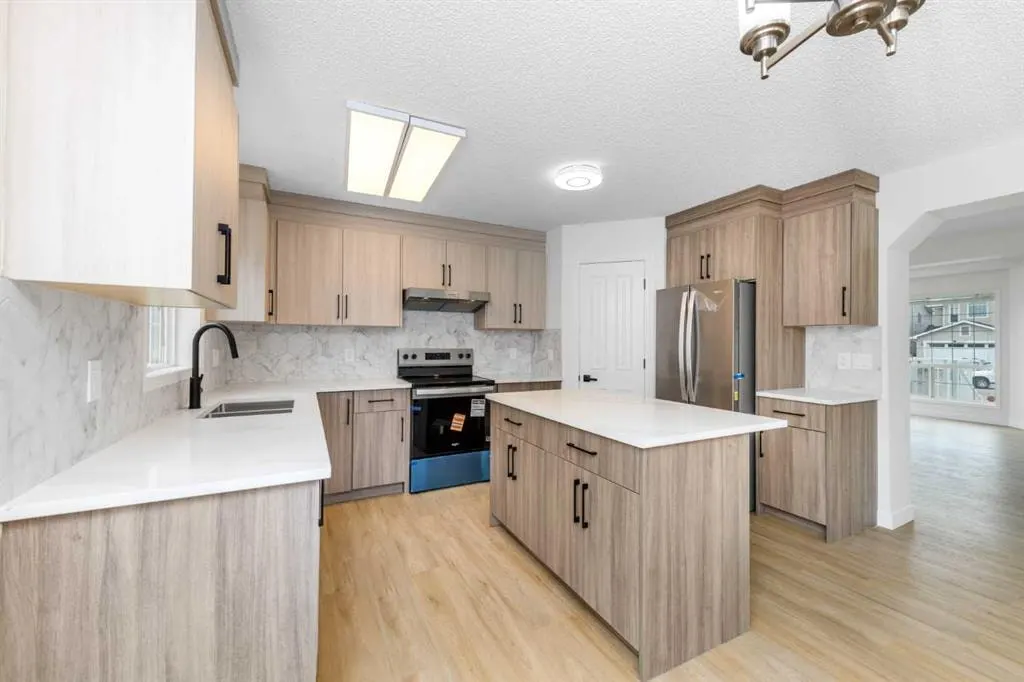 28 Coral Reef Link NE — photo 3