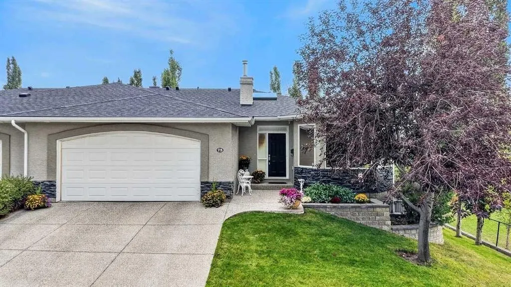 75 Elysian Crescent SW — photo 2
