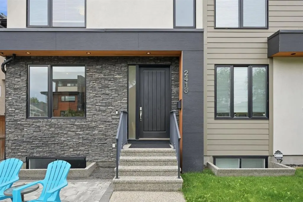 2418 24A Street SW — photo 3
