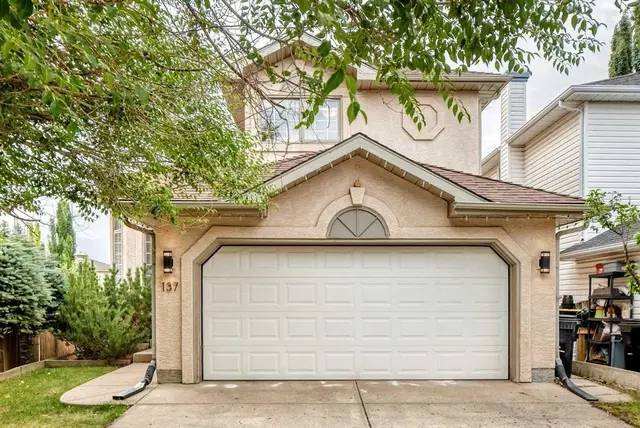 137 Sierra Vista Terrace SW