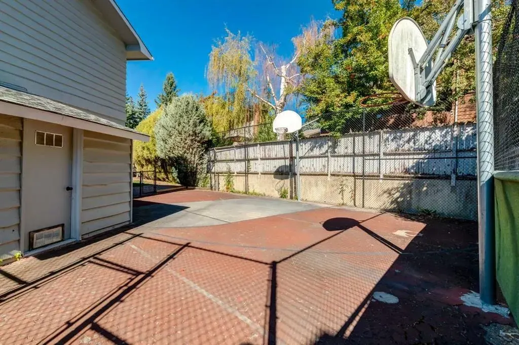 116 Pump Hill Bay SW — photo 3