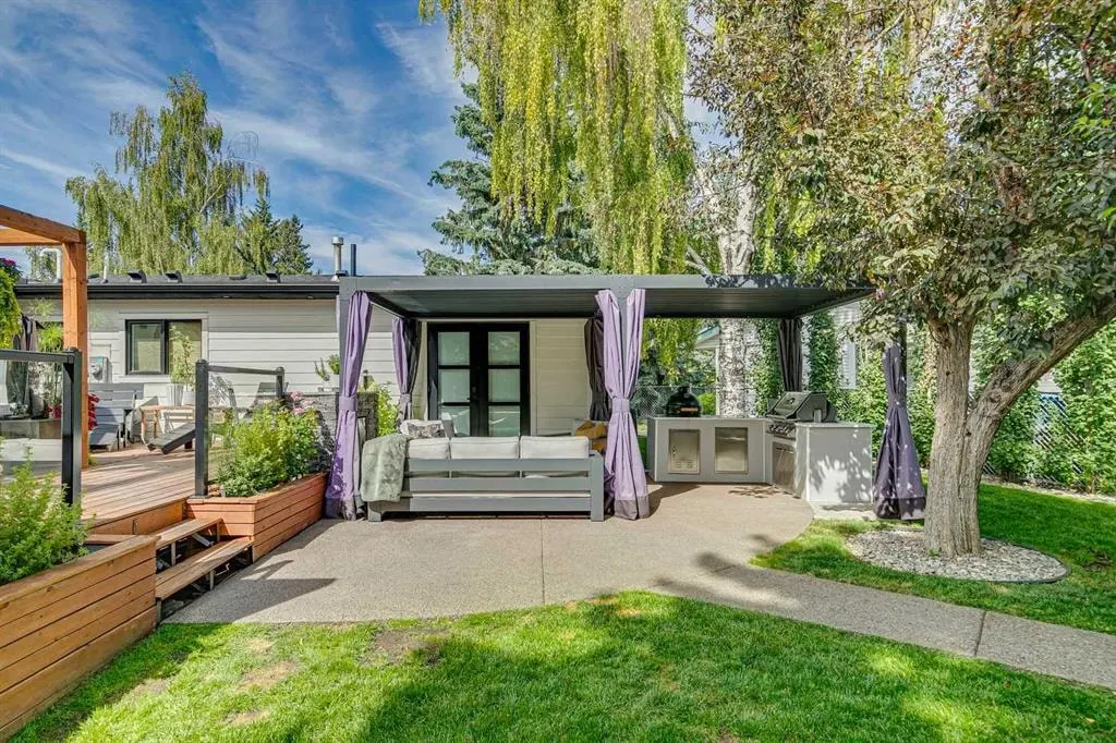 320 Braniff Place SW — photo 3