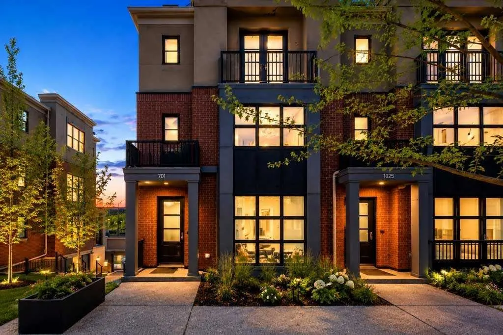 701 Aspen Meadows Hill SW — photo 2