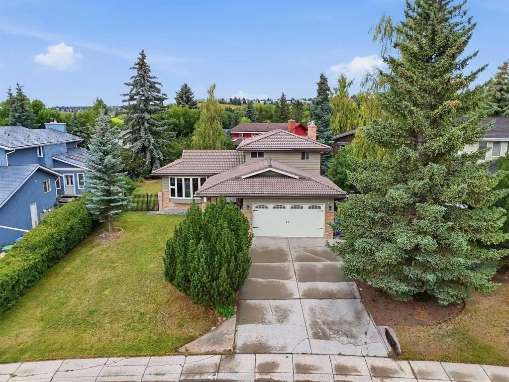 11 Edgemont Rise NW — photo 2