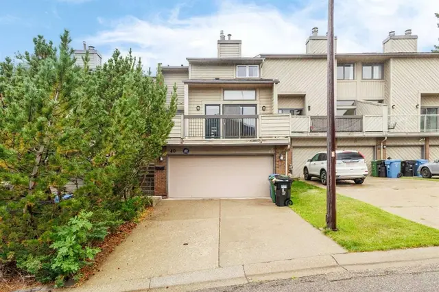 40 Edgemont Estates Road NW