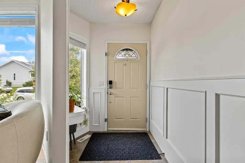 509 Hawkhill Place NW — photo 3