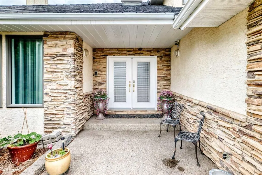 63 Blueridge Close — photo 3