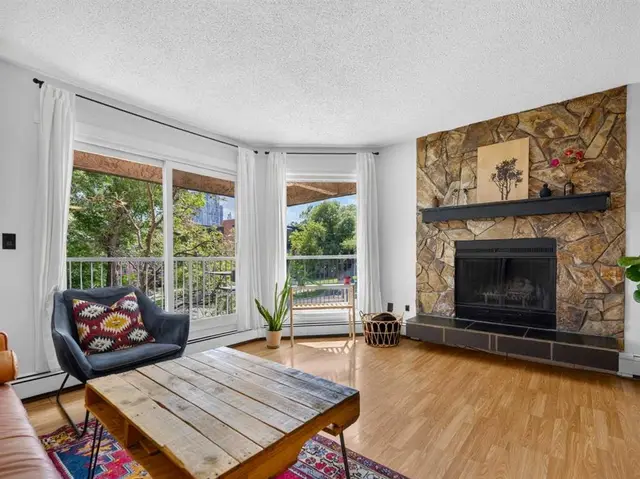 402 4 Avenue NE #5