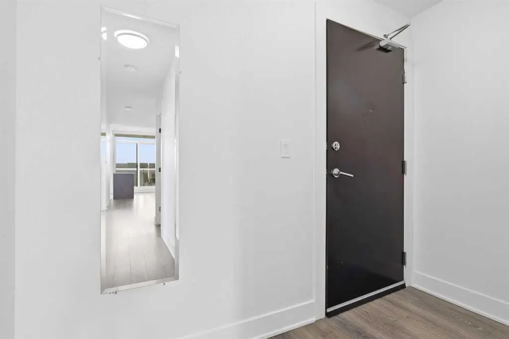 550 Riverfront Avenue SE #1301 — photo 3