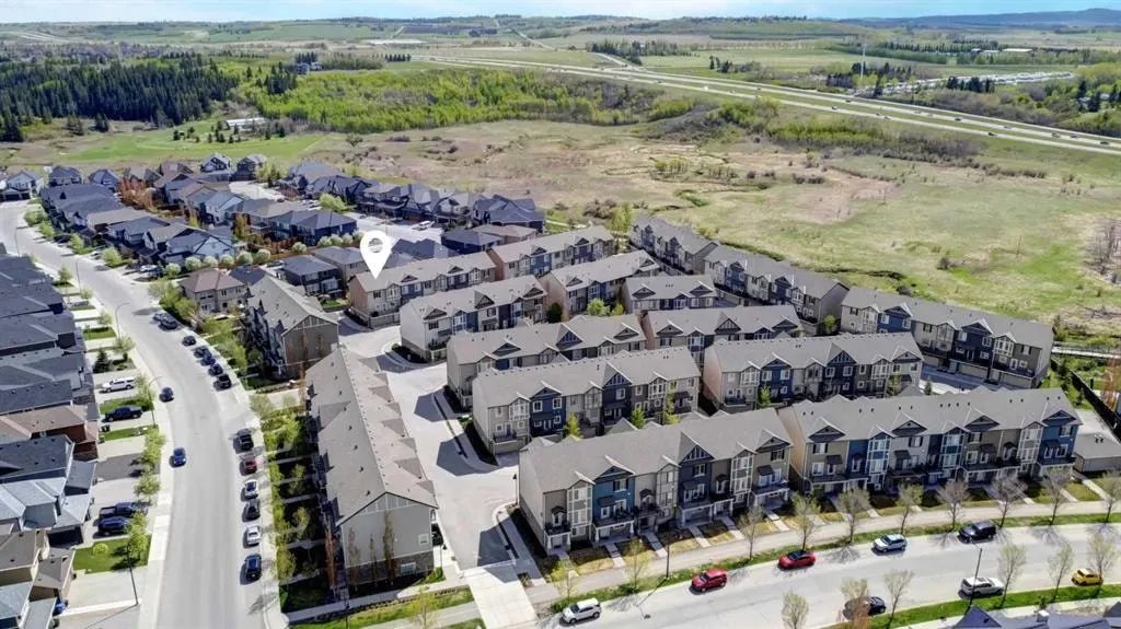 444 Legacy Point SE — photo 2