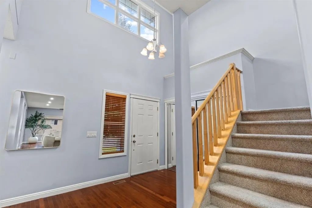 224 Panamount View NW — photo 3